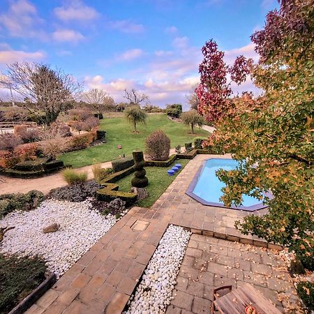 Au Bout De Mes Reves Bed & Breakfast Walcourt ภายนอก รูปภาพ