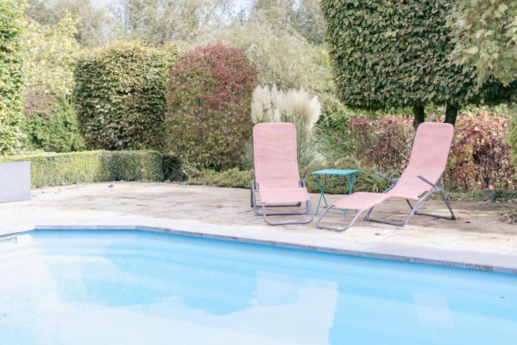 Au Bout De Mes Reves Bed & Breakfast Walcourt ภายนอก รูปภาพ