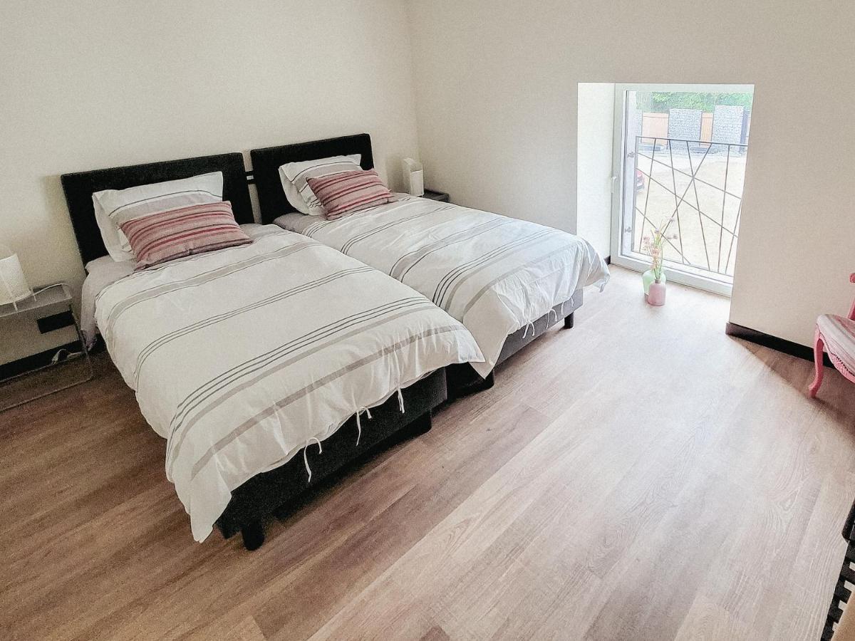 Au Bout De Mes Reves Bed & Breakfast Walcourt ภายนอก รูปภาพ