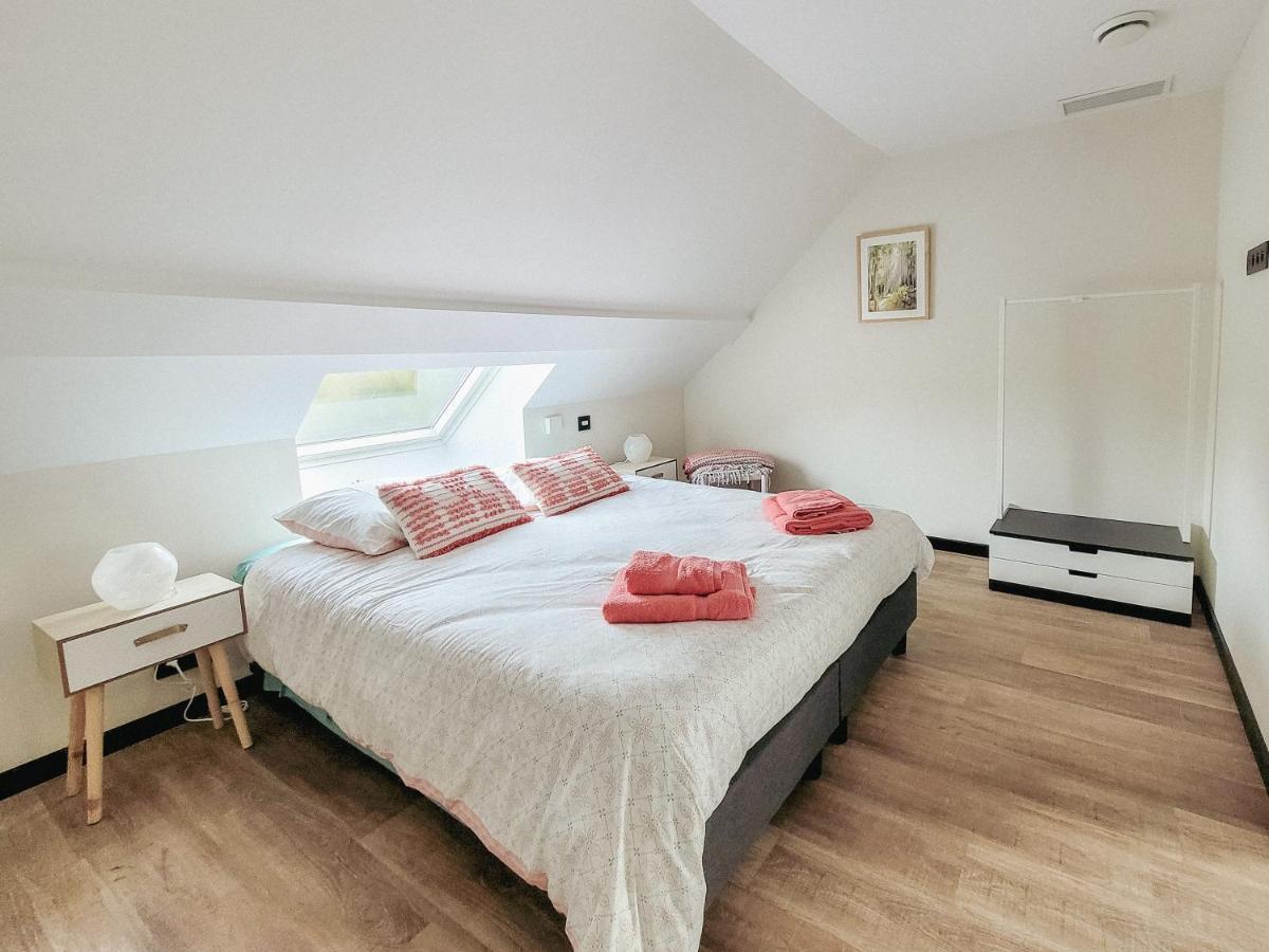 Au Bout De Mes Reves Bed & Breakfast Walcourt ภายนอก รูปภาพ
