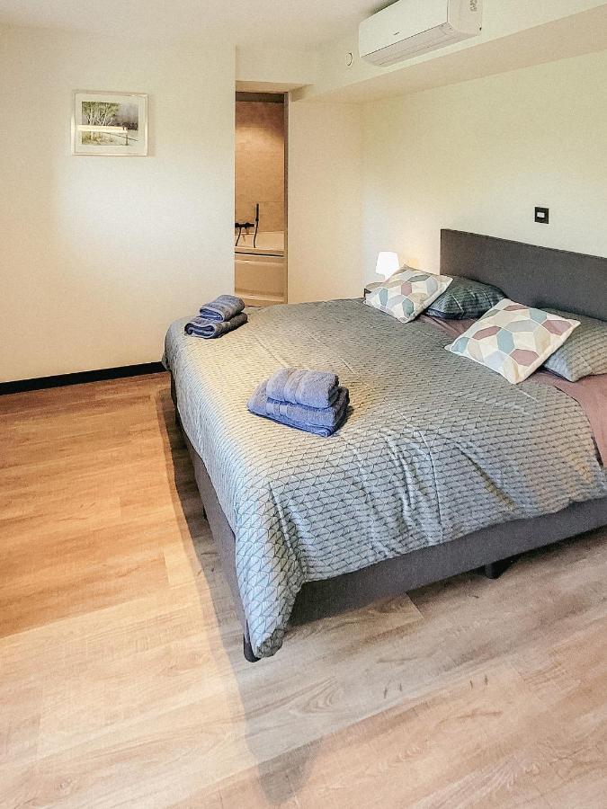 Au Bout De Mes Reves Bed & Breakfast Walcourt ภายนอก รูปภาพ