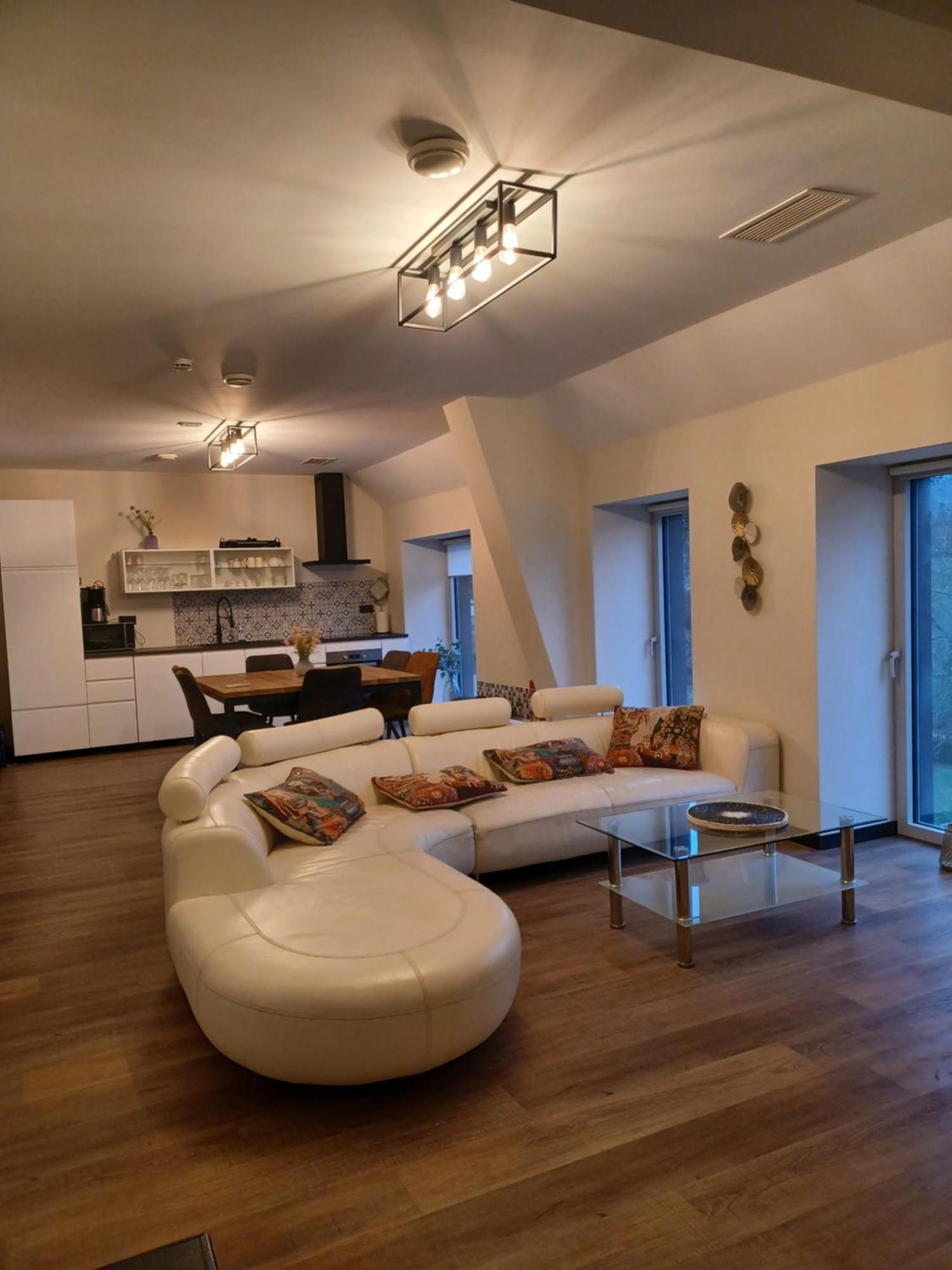 Au Bout De Mes Reves Bed & Breakfast Walcourt ภายนอก รูปภาพ